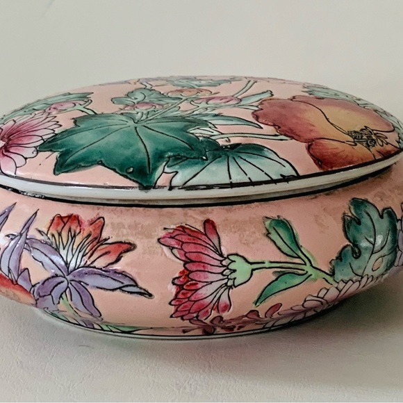 Antique porcelain hand made Floral Decorative Multicolor Candy dish - Picture 7 of 8